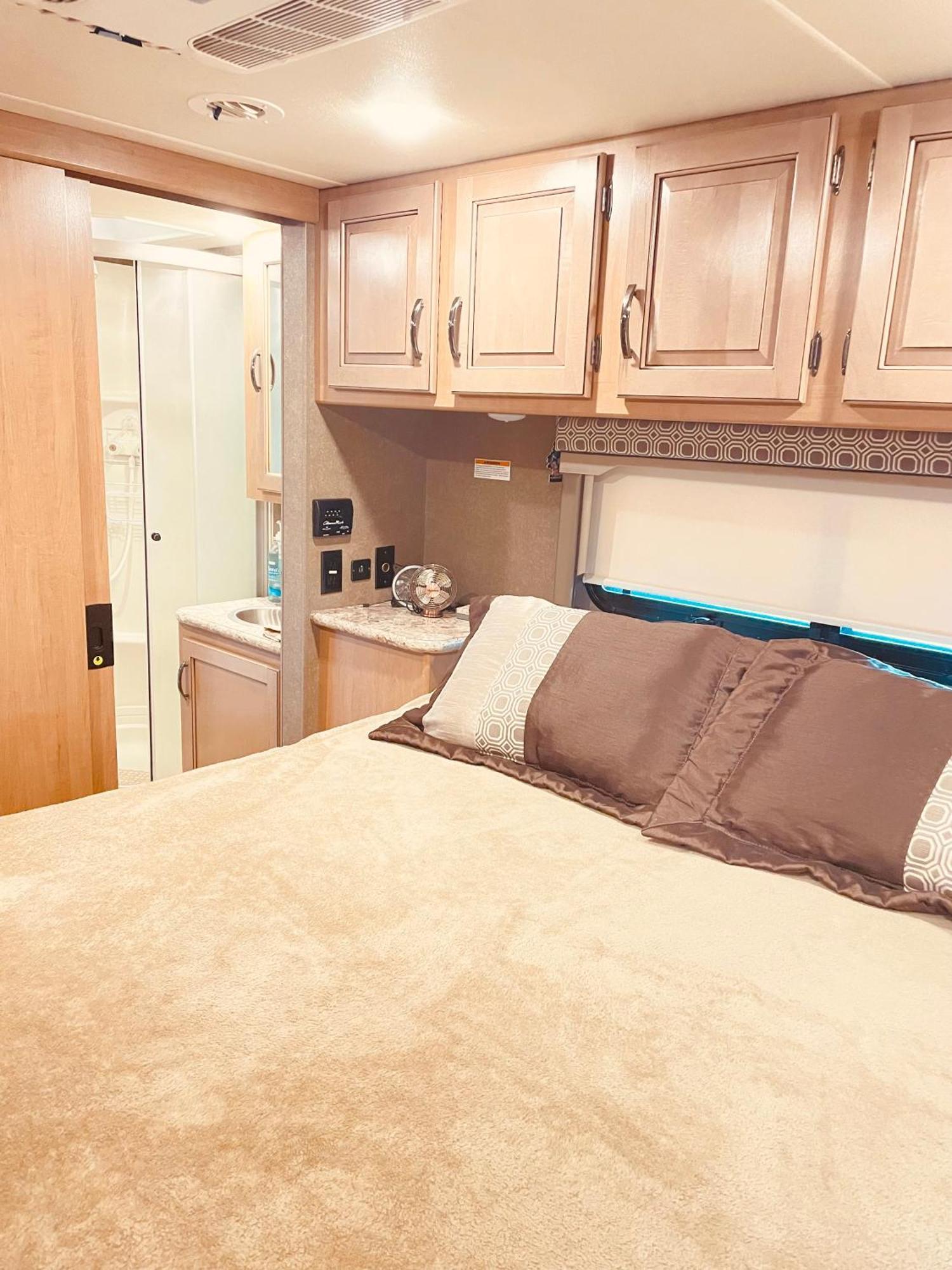 Private Cozy R/V , For Your Enjoyment Tamiami Bagian luar foto