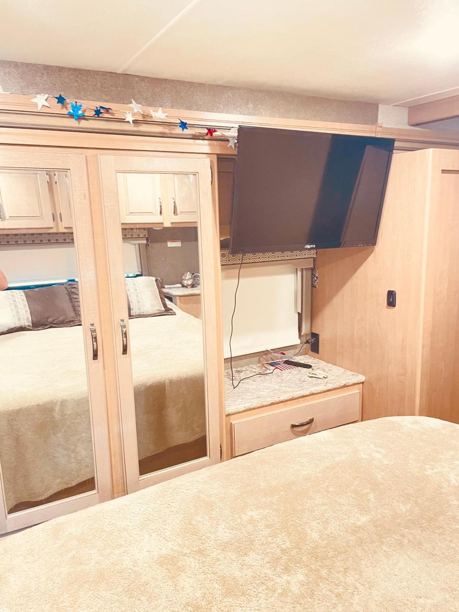 Private Cozy R/V , For Your Enjoyment Tamiami Bagian luar foto