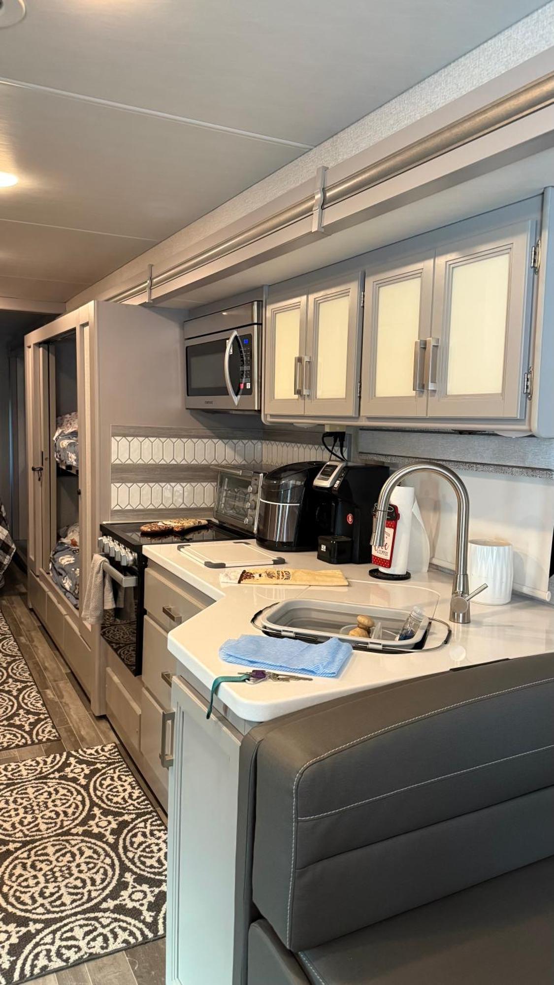 Private Cozy R/V , For Your Enjoyment Tamiami Bagian luar foto